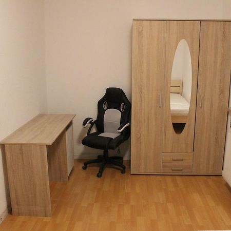 Zimmer Sucht Bewohner Duisburg Kültér fotó