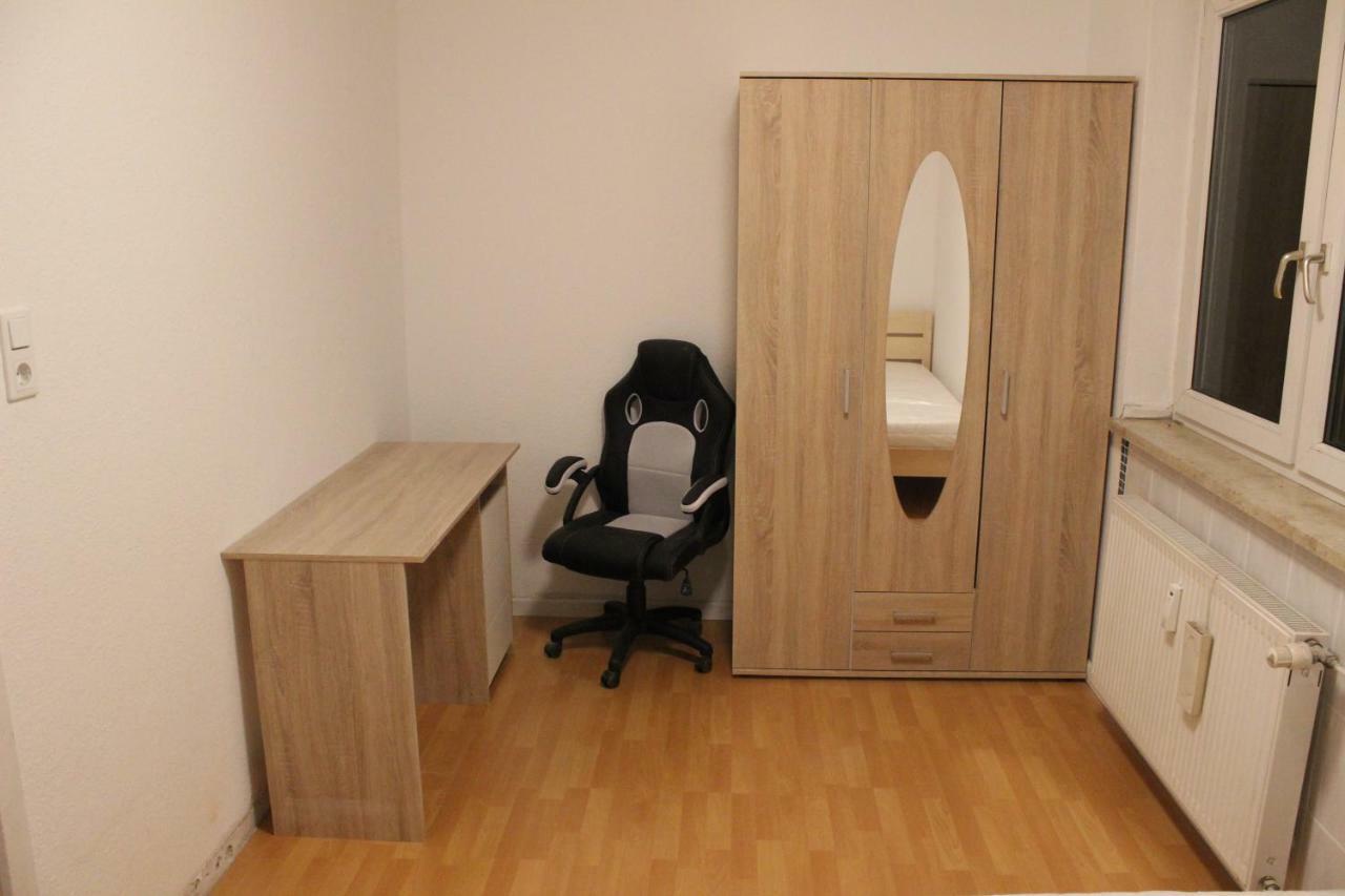 Zimmer Sucht Bewohner Duisburg Kültér fotó